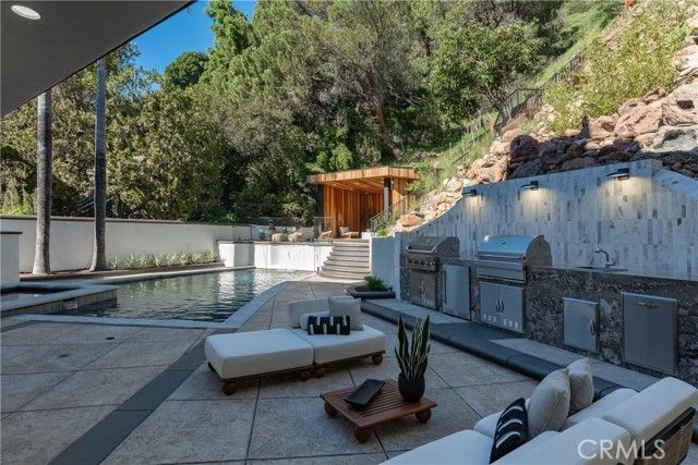 2638 Zorada Drive, Los Angeles, CA 90046