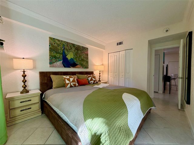 2660 NE 8th Avenue 307, Wilton Manors, FL 33334