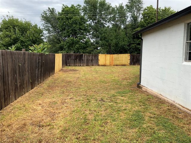 203 W Pine Street, Tuttle, OK 73089