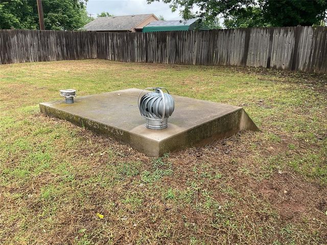 203 W Pine Street, Tuttle, OK 73089