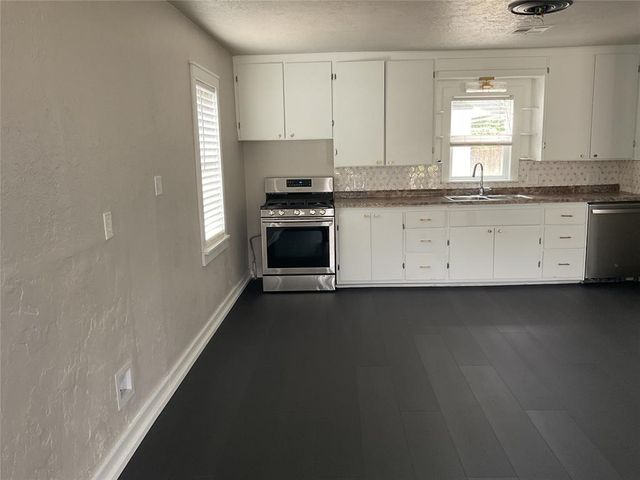 203 W Pine Street, Tuttle, OK 73089