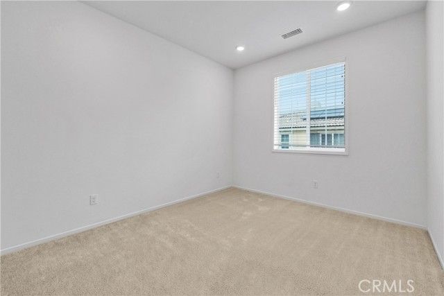 5584 Kate Way 10, Fontana, CA 92336