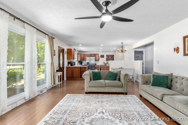 107 Elm Street, Allegan, MI 49010