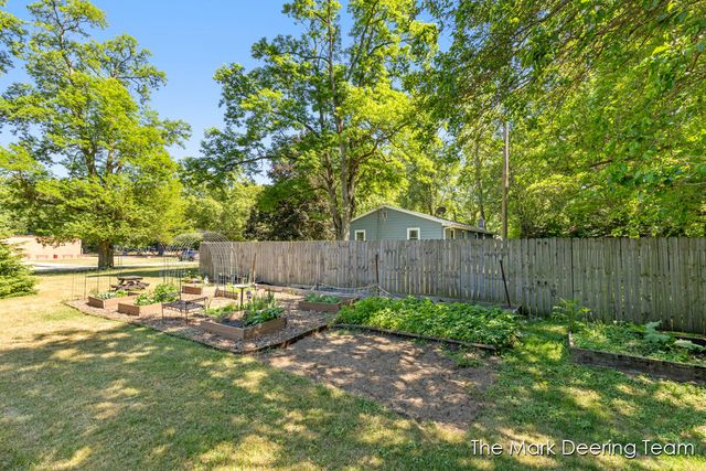 107 Elm Street, Allegan, MI 49010