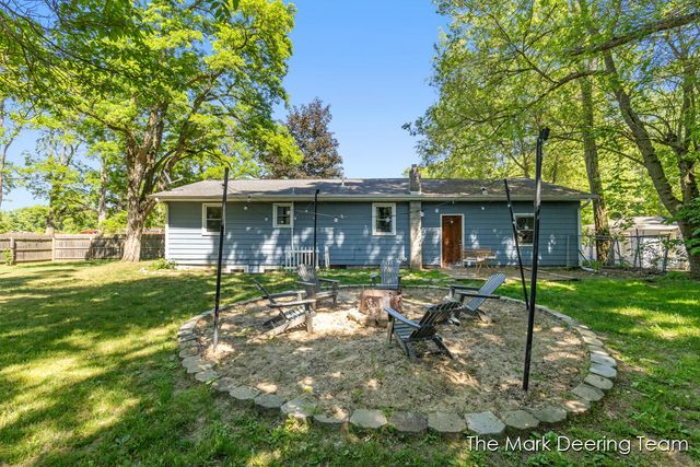 107 Elm Street, Allegan, MI 49010