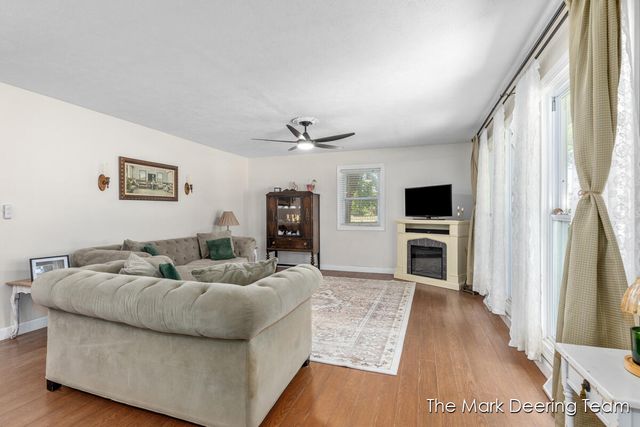 107 Elm Street, Allegan, MI 49010