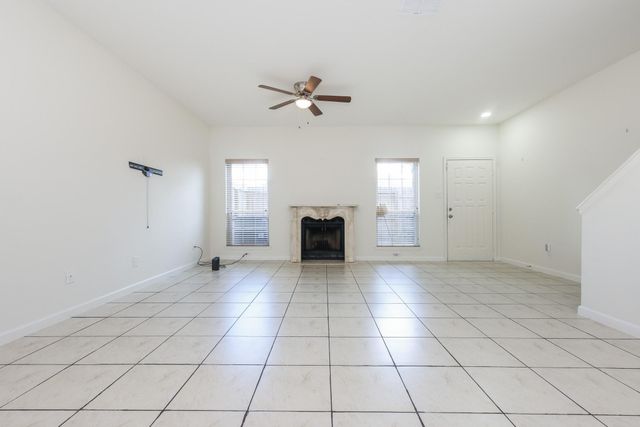 17441 Red Oak Drive 7441, Houston, TX 77090