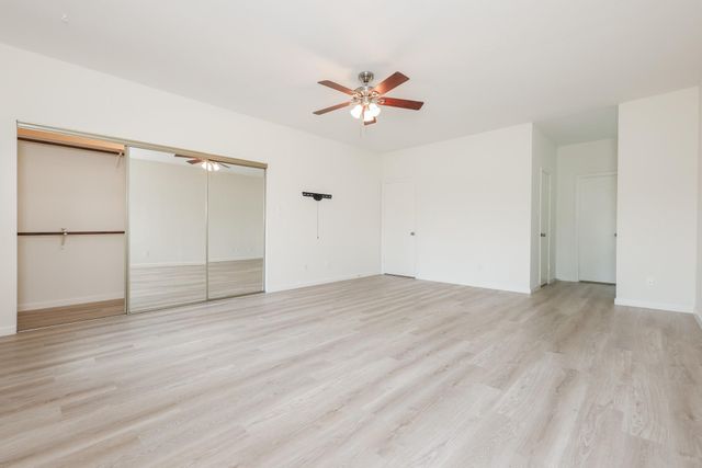 17441 Red Oak Drive 7441, Houston, TX 77090