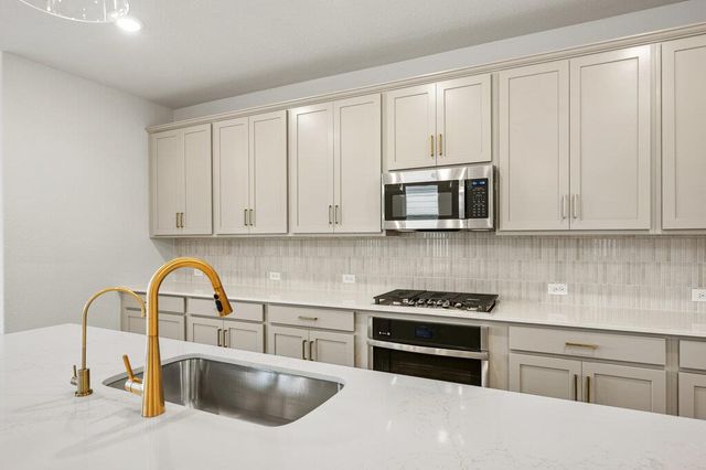 604 Palo Brea LOOP, Hutto, TX 78634