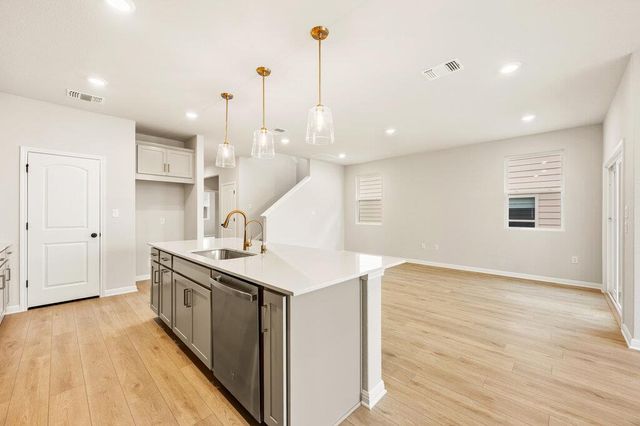 604 Palo Brea LOOP, Hutto, TX 78634