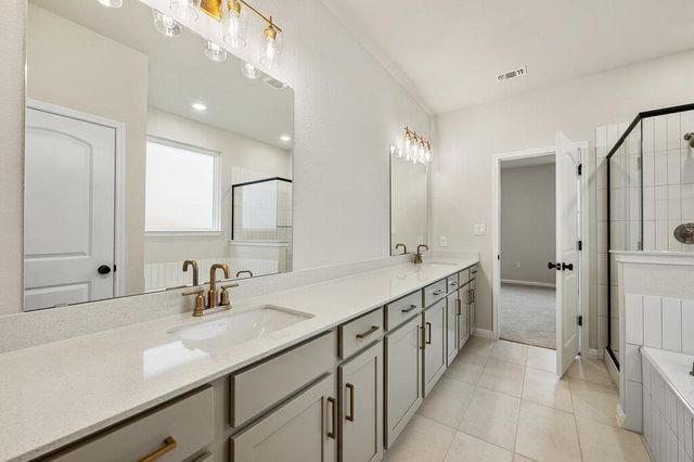 604 Palo Brea LOOP, Hutto, TX 78634