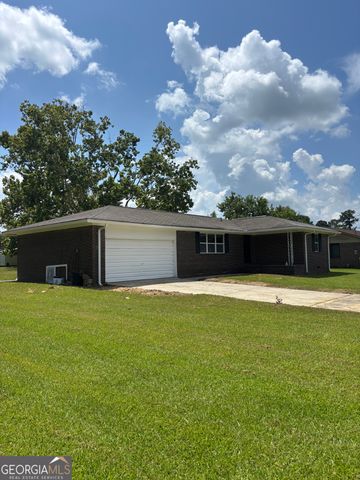 300 Deloris Drive, Fort Valley, GA 31030