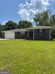 300 Deloris Drive, Fort Valley, GA 31030