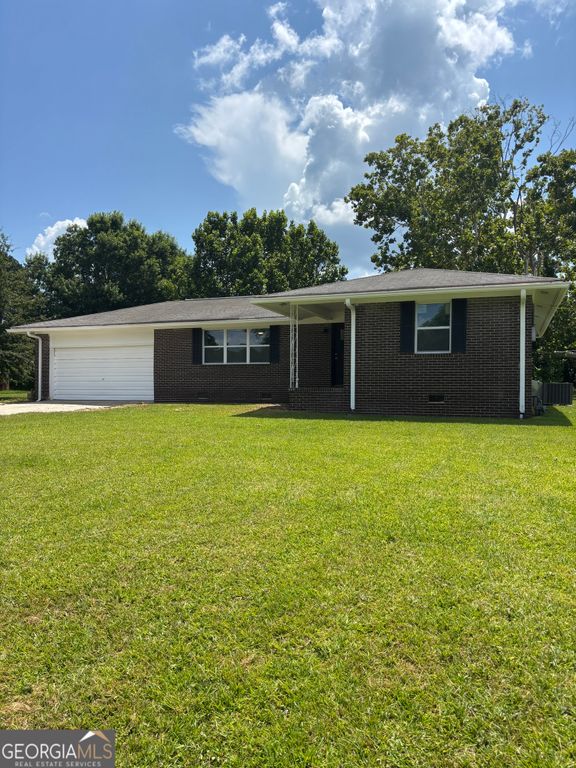 300 Deloris Drive, Fort Valley, GA 31030