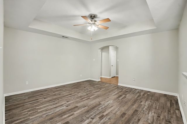 104 Camden Court, Irving, TX 75061