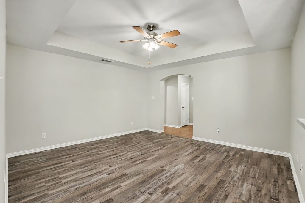 104 Camden Court, Irving, TX 75061 — photo 4
