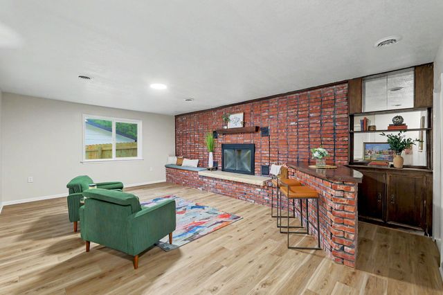 545 S Queen, Maize, KS 67001