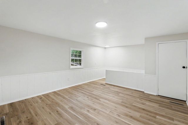 545 S Queen, Maize, KS 67001
