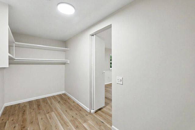 545 S Queen, Maize, KS 67001