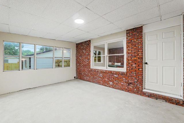 545 S Queen, Maize, KS 67001