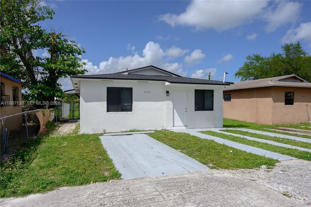 2373 NW 61st St, Miami, FL 33142