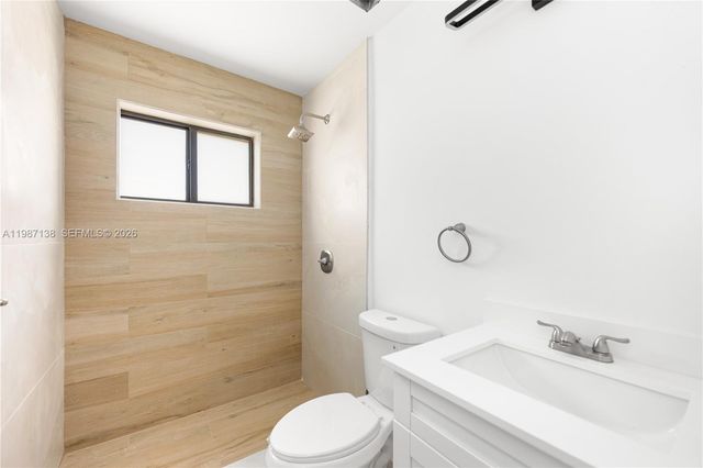 2373 NW 61st St, Miami, FL 33142