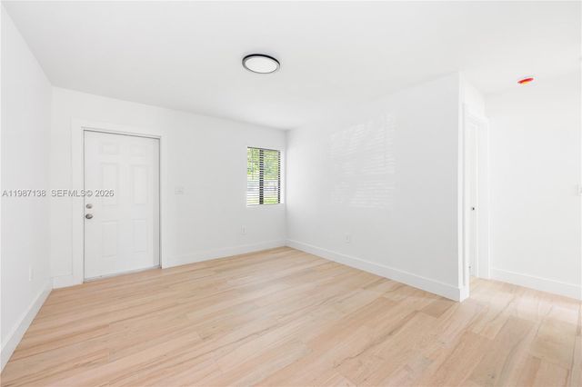 2373 NW 61st St, Miami, FL 33142