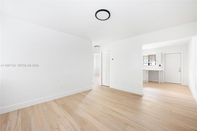 2373 NW 61st St, Miami, FL 33142