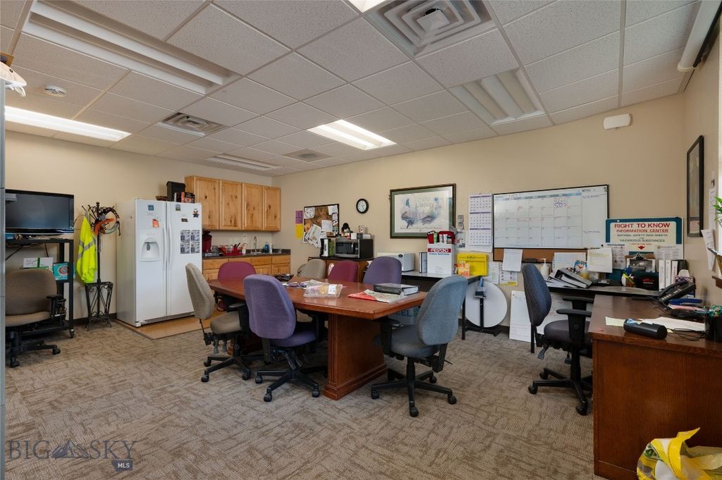 1805 S 22ND Avenue, Bozeman, MT 59718 photo 3