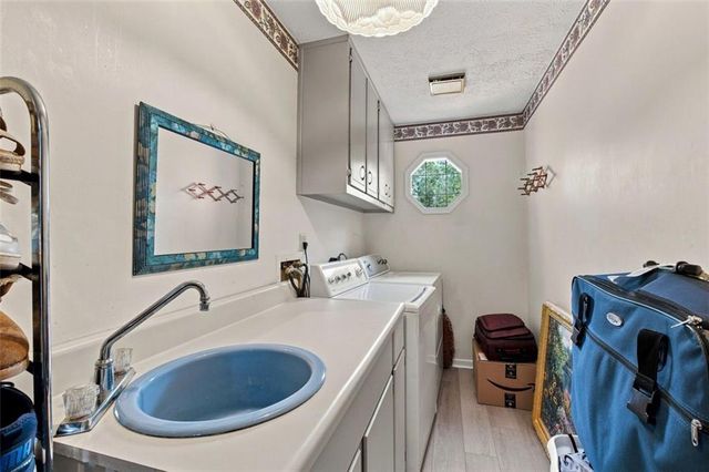 5497 Georgetown Trace SW, Lilburn, GA 30047