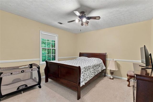 5497 Georgetown Trace SW, Lilburn, GA 30047