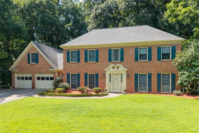 5497 Georgetown Trace SW, Lilburn, GA 30047