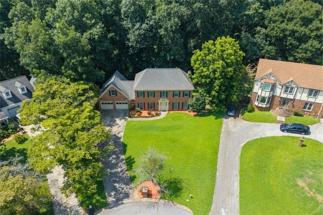 5497 Georgetown Trace SW, Lilburn, GA 30047