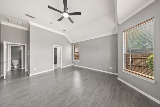 608 Walnut Hollow Drive, Mansfield, TX 76063