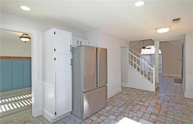 621 Radford Circle, Woodstock, GA 30188