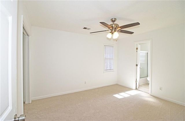 621 Radford Circle, Woodstock, GA 30188