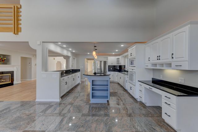 10327 Sandy Lane, Munster, IN 46321