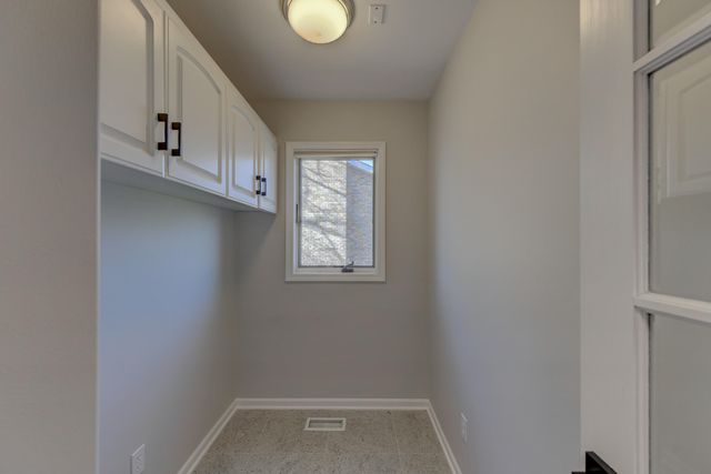 10327 Sandy Lane, Munster, IN 46321