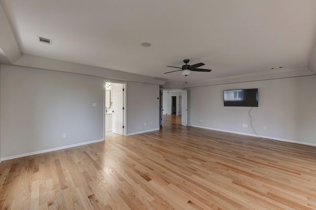 10327 Sandy Lane, Munster, IN 46321