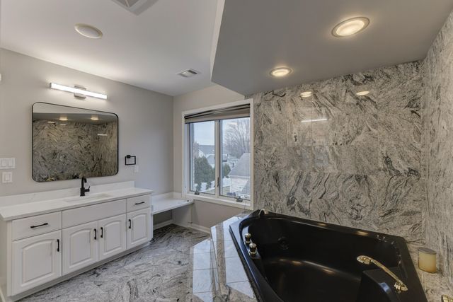 10327 Sandy Lane, Munster, IN 46321