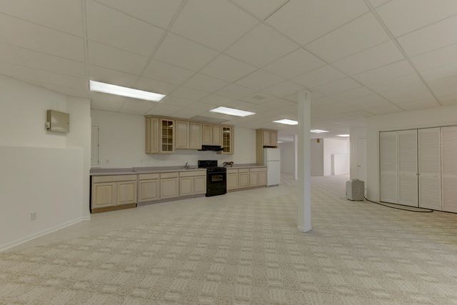 10327 Sandy Lane, Munster, IN 46321