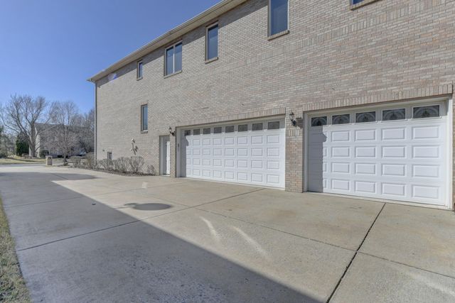 10327 Sandy Lane, Munster, IN 46321