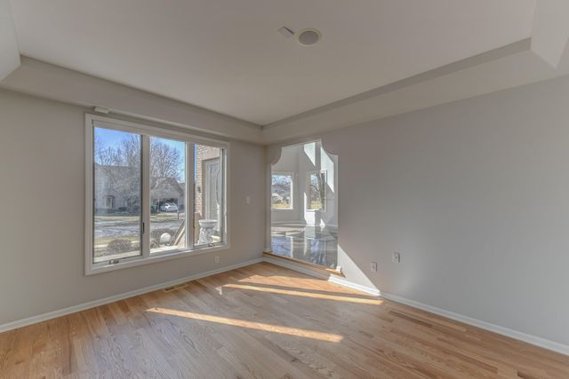 10327 Sandy Lane, Munster, IN 46321