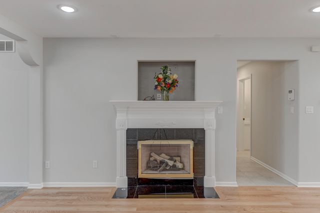 10327 Sandy Lane, Munster, IN 46321