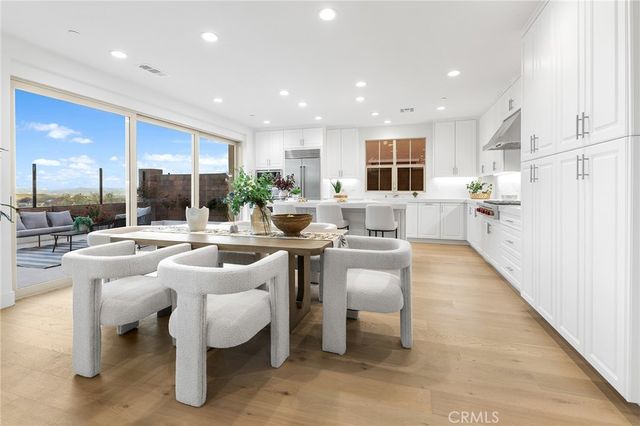 206 Collino, Irvine, CA 92602