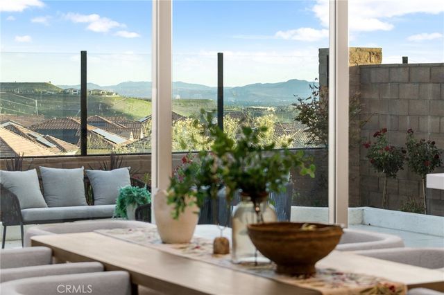 206 Collino, Irvine, CA 92602