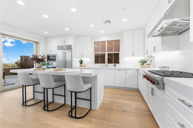 206 Collino, Irvine, CA 92602