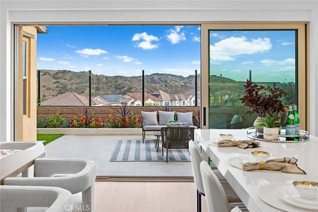 206 Collino, Irvine, CA 92602