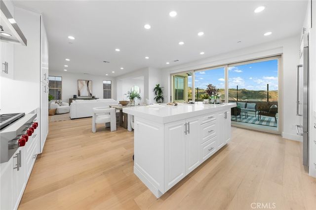 206 Collino, Irvine, CA 92602