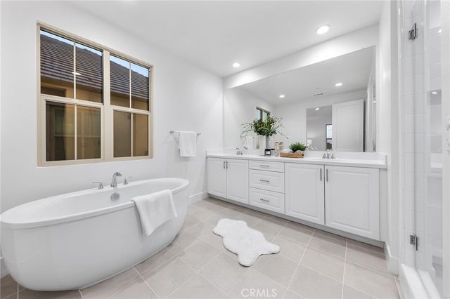 206 Collino, Irvine, CA 92602